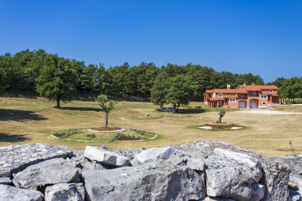 Apartments Matelici Divsici ภายนอก รูปภาพ