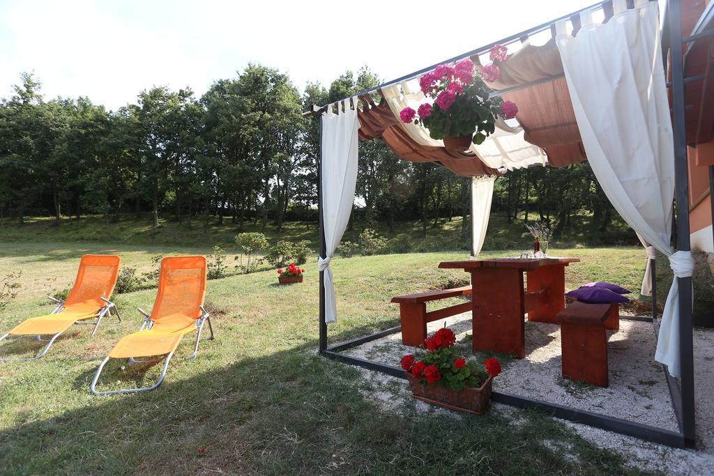 Apartments Matelici Divsici ภายนอก รูปภาพ
