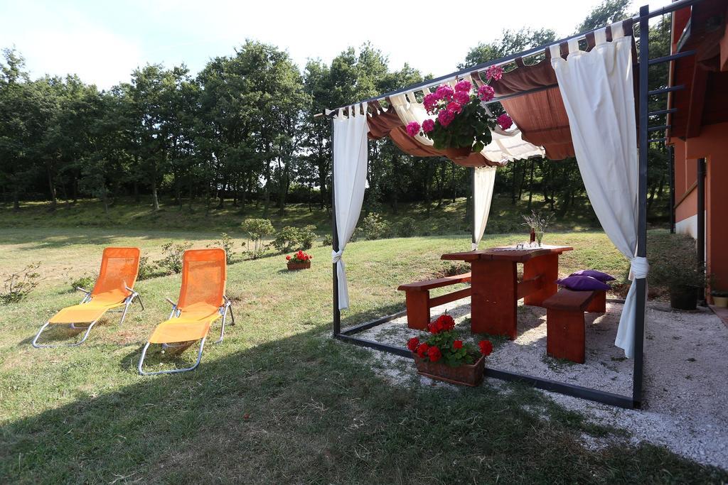 Apartments Matelici Divsici ภายนอก รูปภาพ