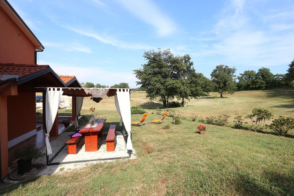Apartments Matelici Divsici ภายนอก รูปภาพ